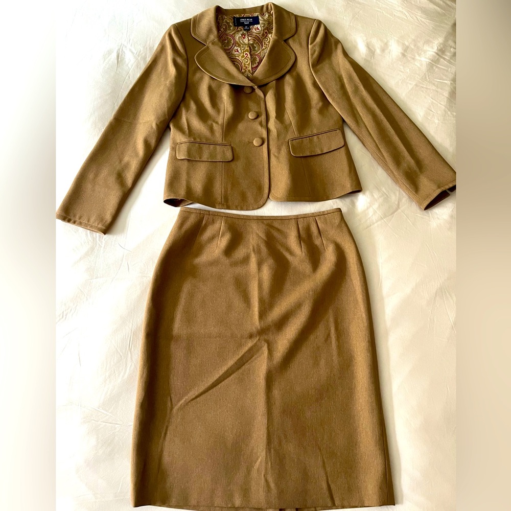 Jones Wear Tan Skirt Suit, size 8p